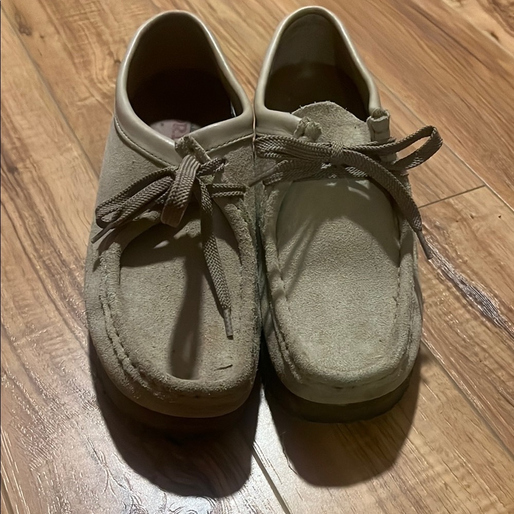Clarks Wallabee